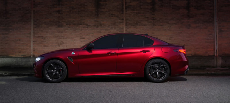 Giulia Quadrifoglio Series 5