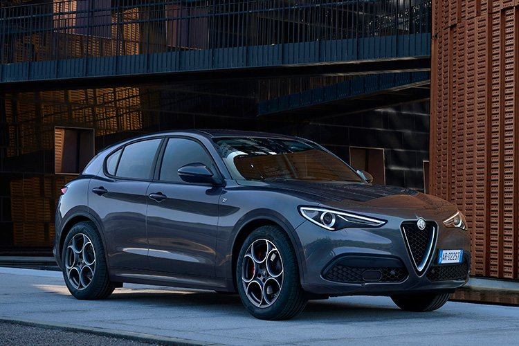 Accessories for alfa romeo stelvio deals