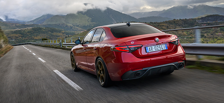 Alfa Romeo Giulia Intensa rear view