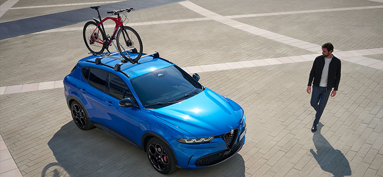 Alfa Romeo Tonale in Misano Blu with Aluminium Bike Carrier Wide Shot   