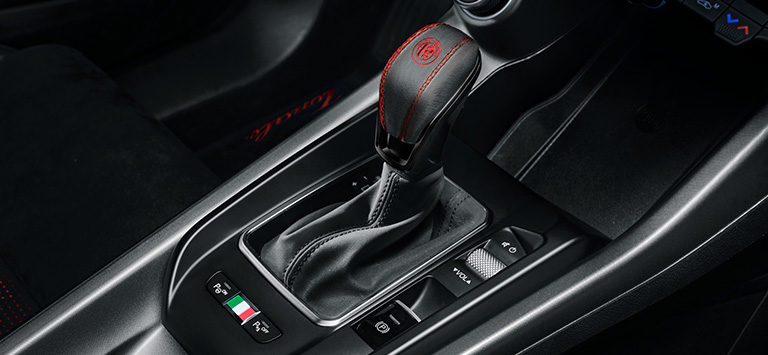 Alfa Romeo Tonale Premium Leather Gear Knob Close Up